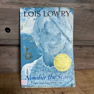 Number the Stars by Lois Lowry Paperback book in used condition Jewish Holocaust